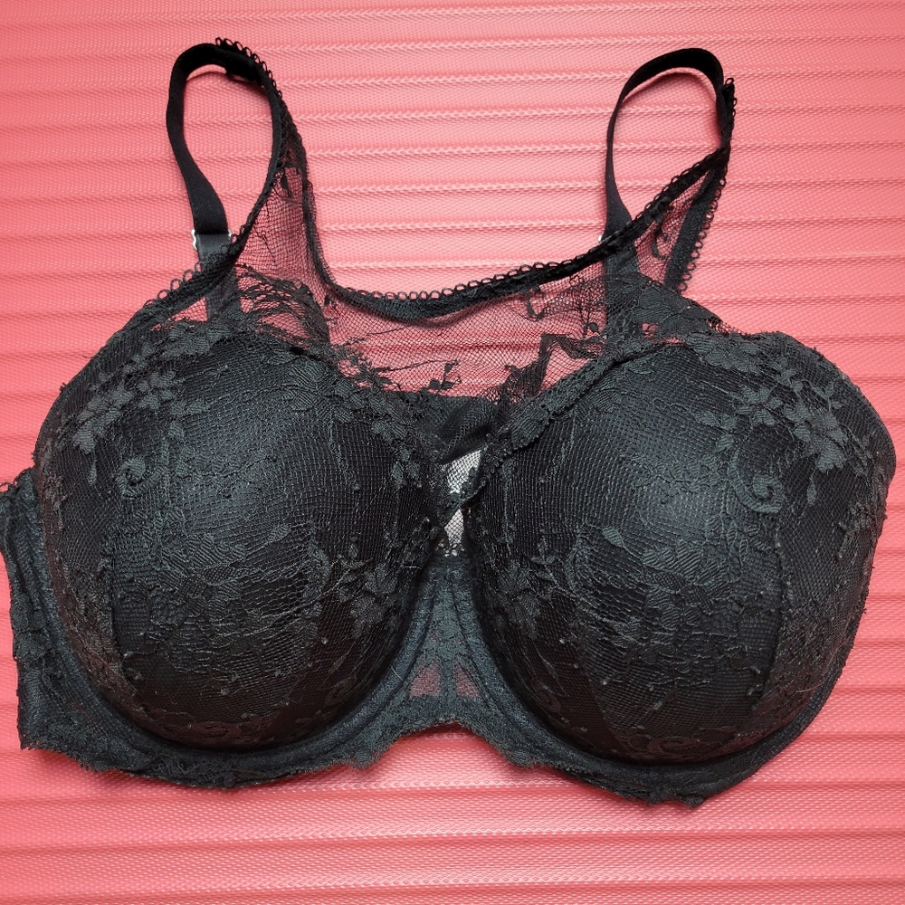Victoria’s Secret Very Sexy High Neck Bra
